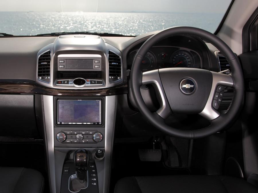  Chevrolet Captiva 2013 года  (JP) (фото 10 из 11)